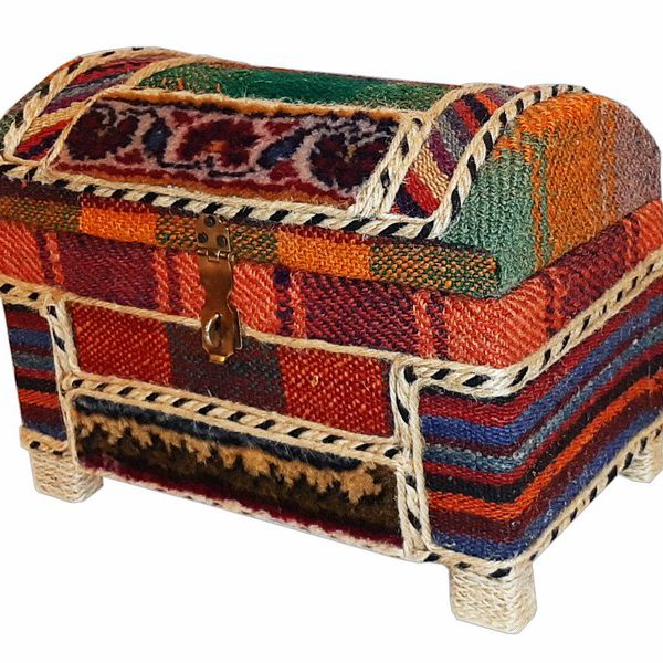 صندوقچه زیبای سنتی