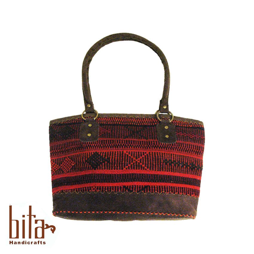 کیف جاجیمی رودستی طرحدار قرمز کیف جاجیمی رودستی طرحدار قرمز